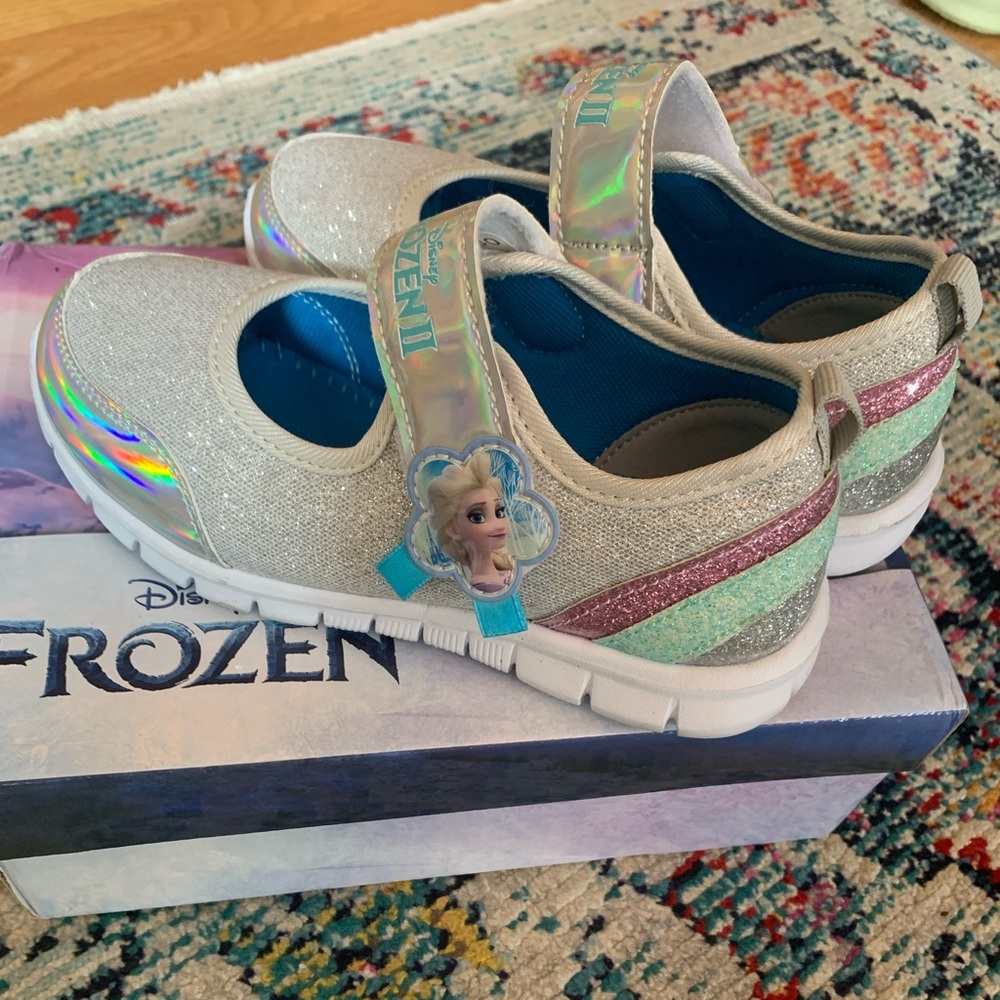 Cute Disney Elsa maryjane sneakers